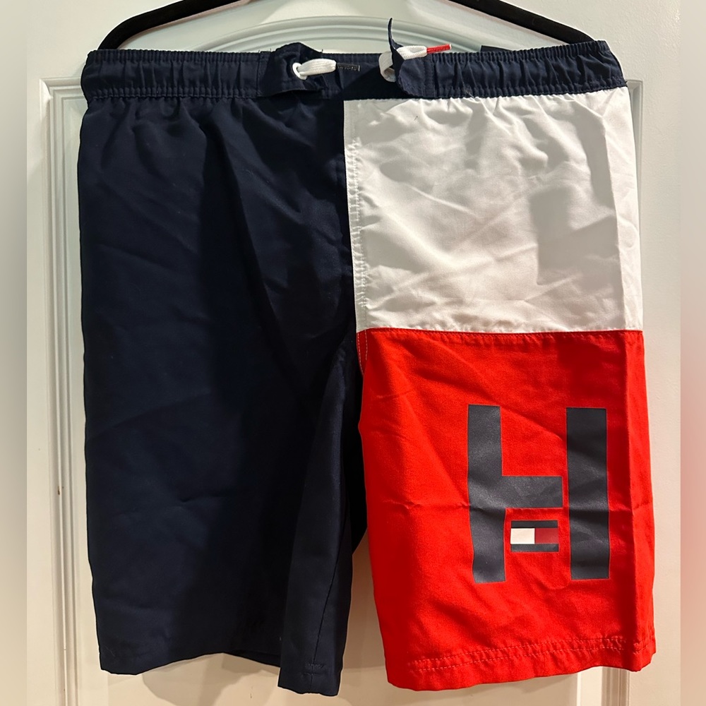 NWT Tommy Hilfiger big kids flag board shorts - Picture 1 of 3